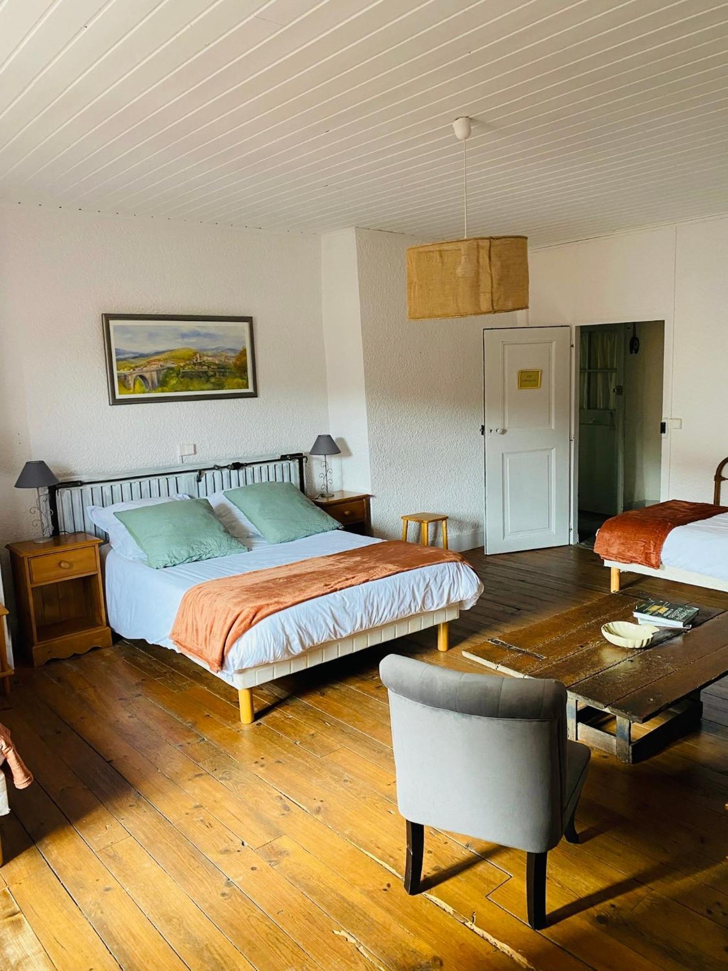 Ermitage Saint Vincent B&B Vieille-Brioude Bagian luar foto